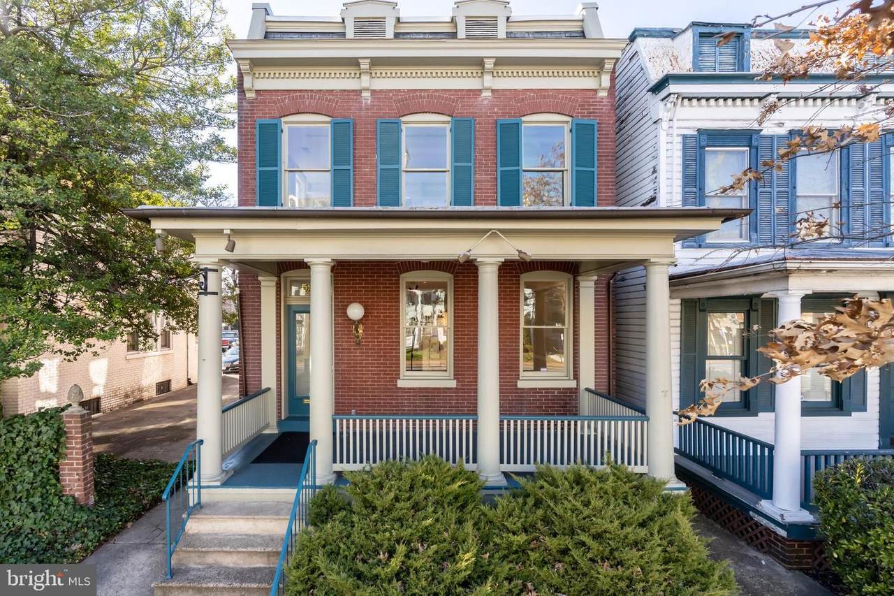 524 Washington Street - Photo 1