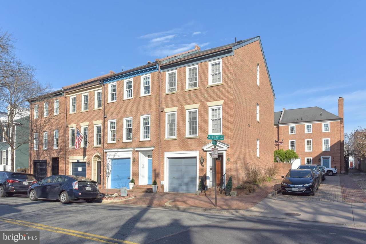 205 Pitt Street - Photo 1