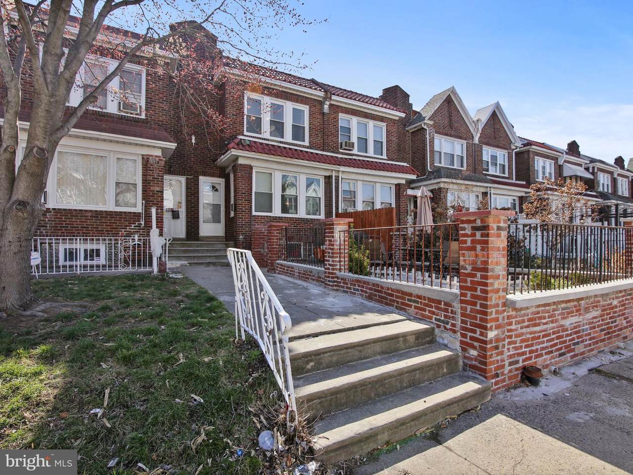 1420 Fanshawe Street - Photo 1