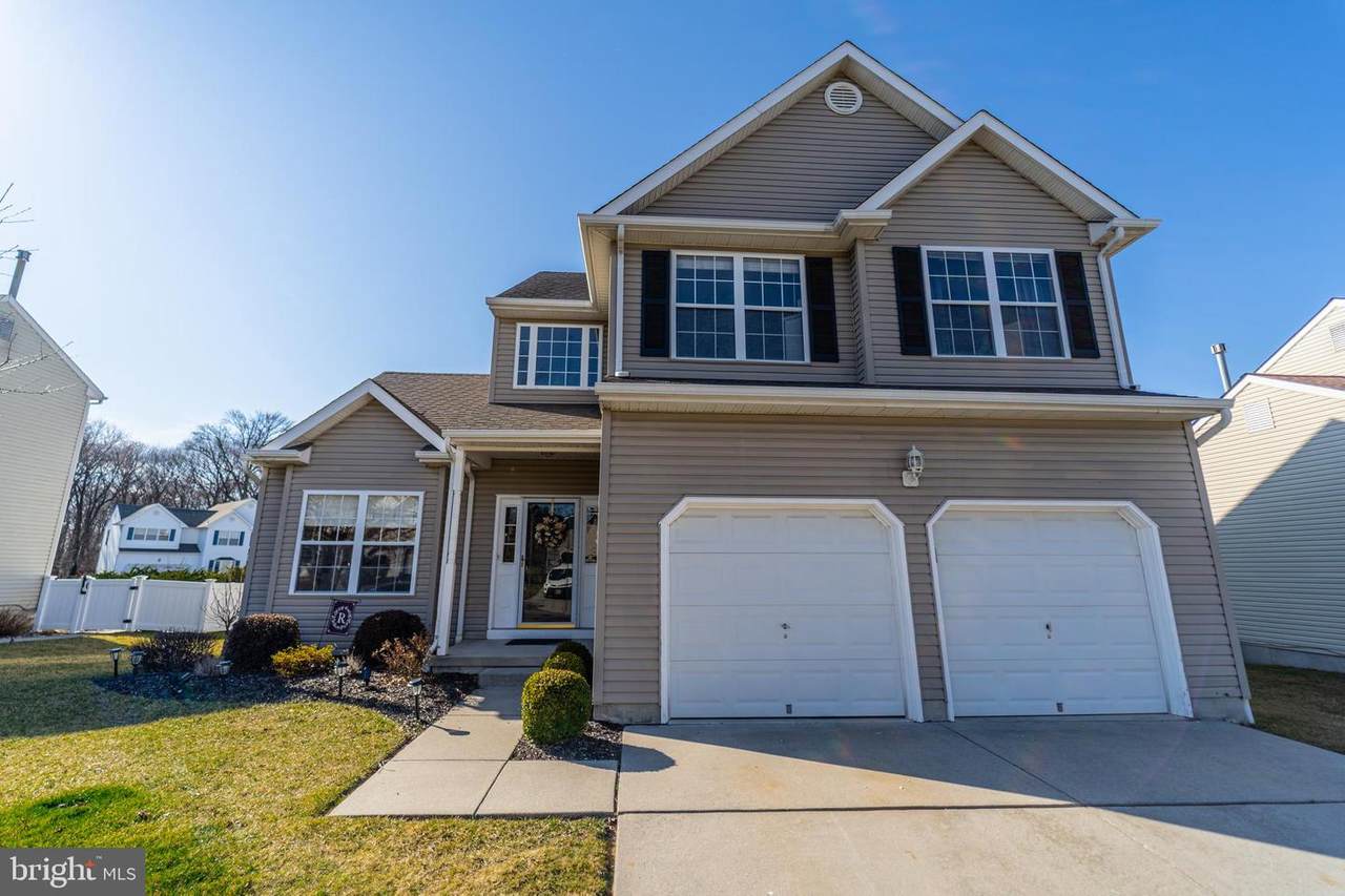 952 Ashburn Way - Photo 1