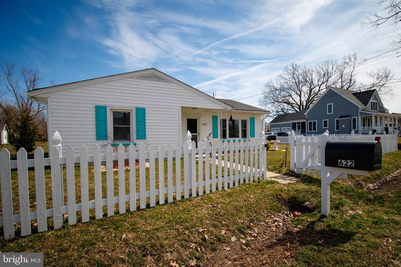 622 Marshall Avenue - Photo 1