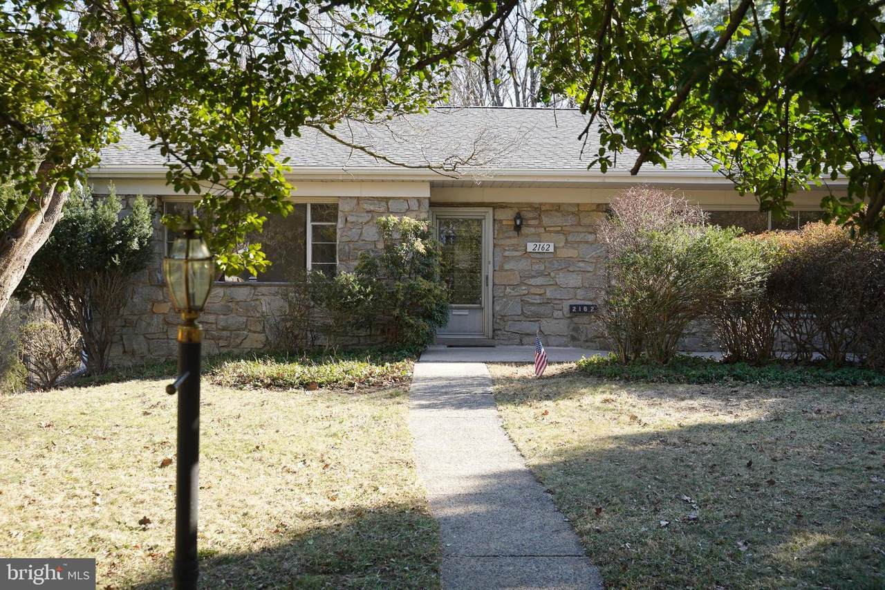 2162 Brookthorpe Circle - Photo 1