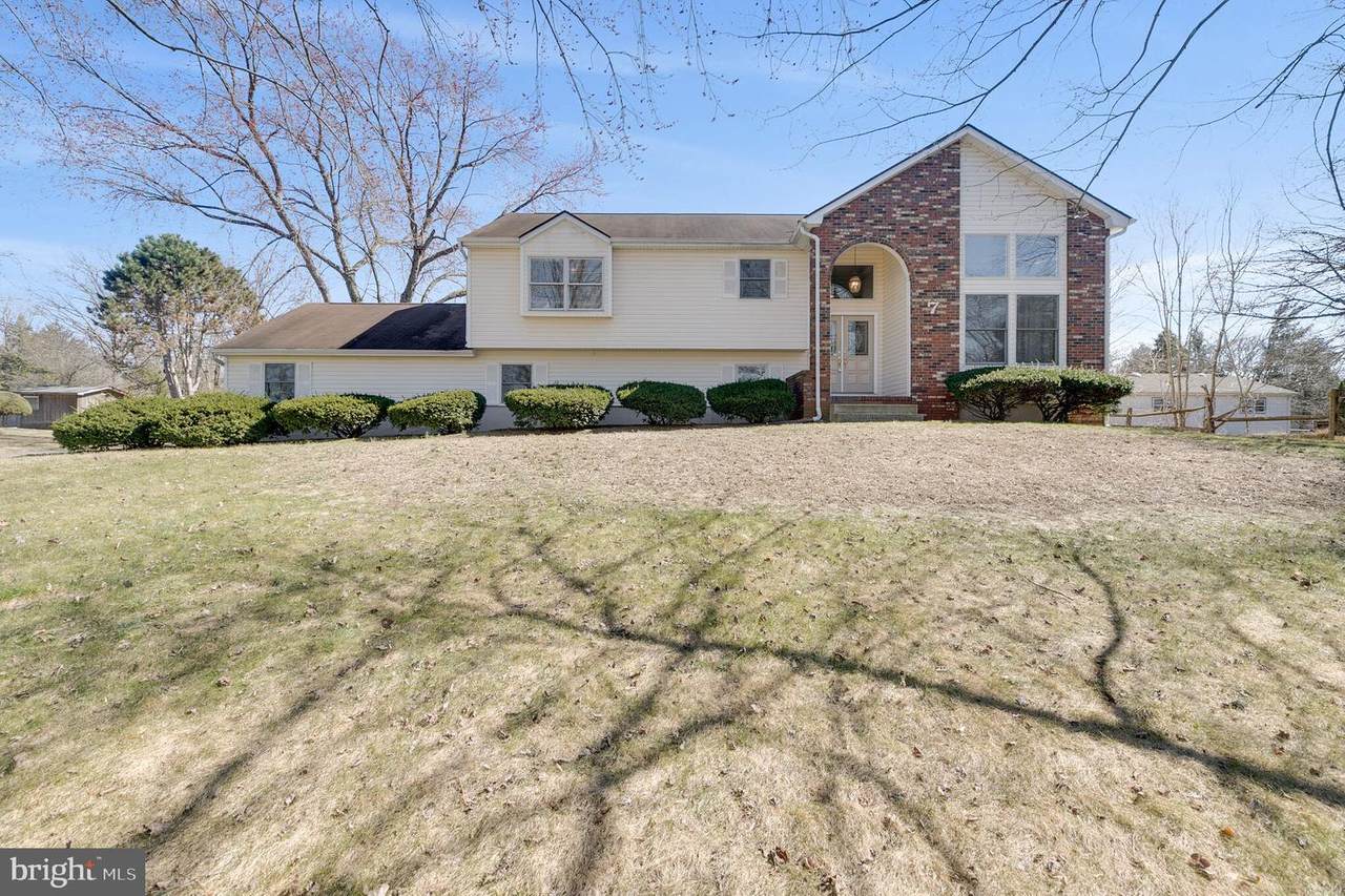 7 Philrich Drive - Photo 1