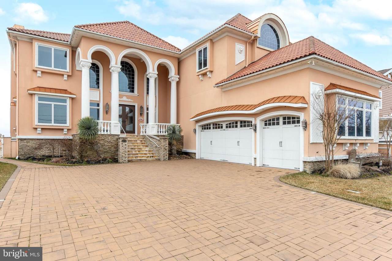 524 Shore Drive - Photo 1