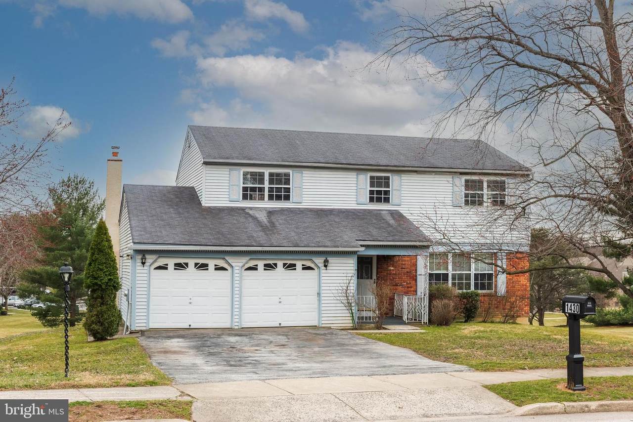 1430 Wick Lane - Photo 1