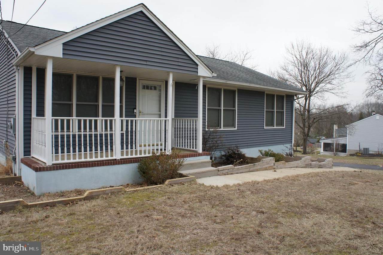 11 Sharon Avenue - Photo 1