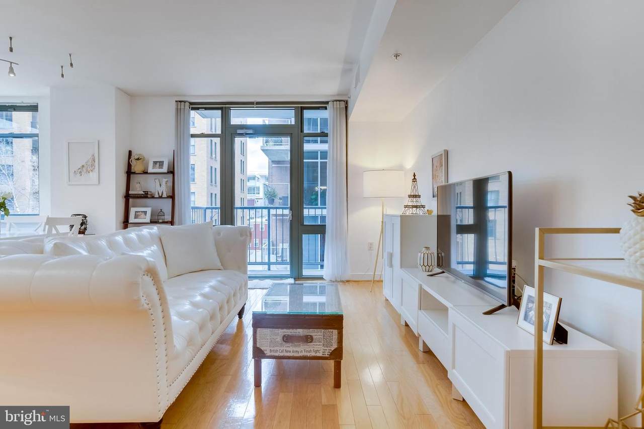 1117 10TH Street - Photo 1
