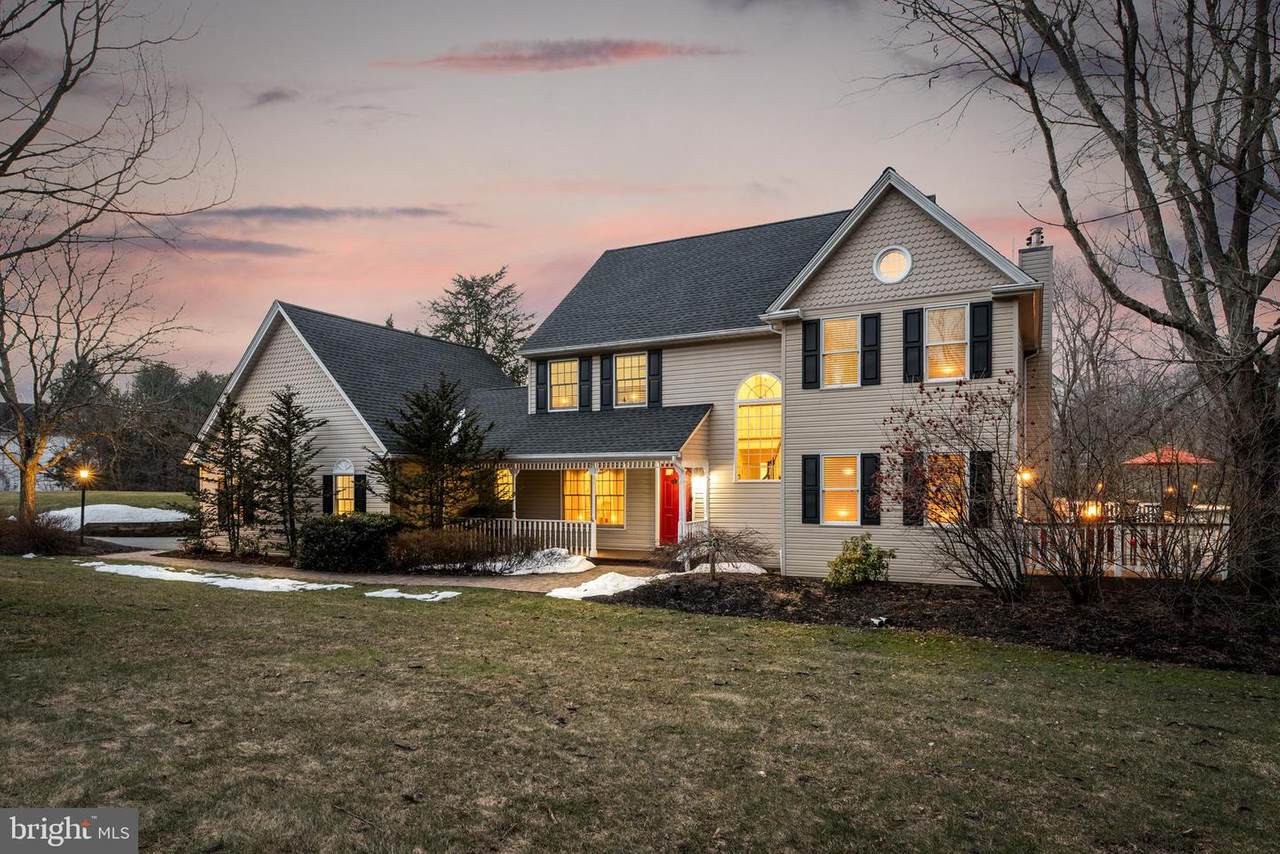 2102 Ridge Way - Photo 1