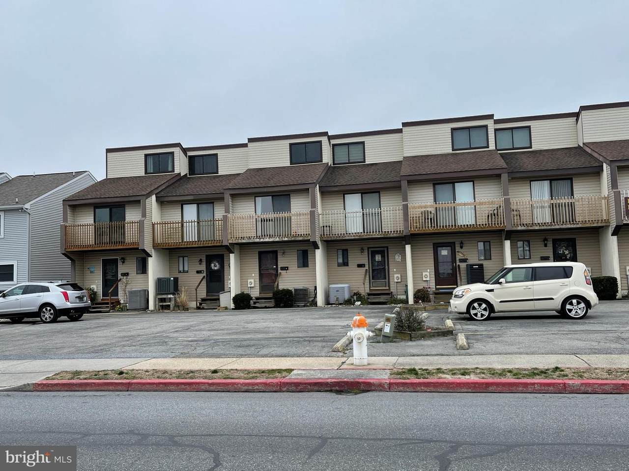 635 94TH Street - Photo 1