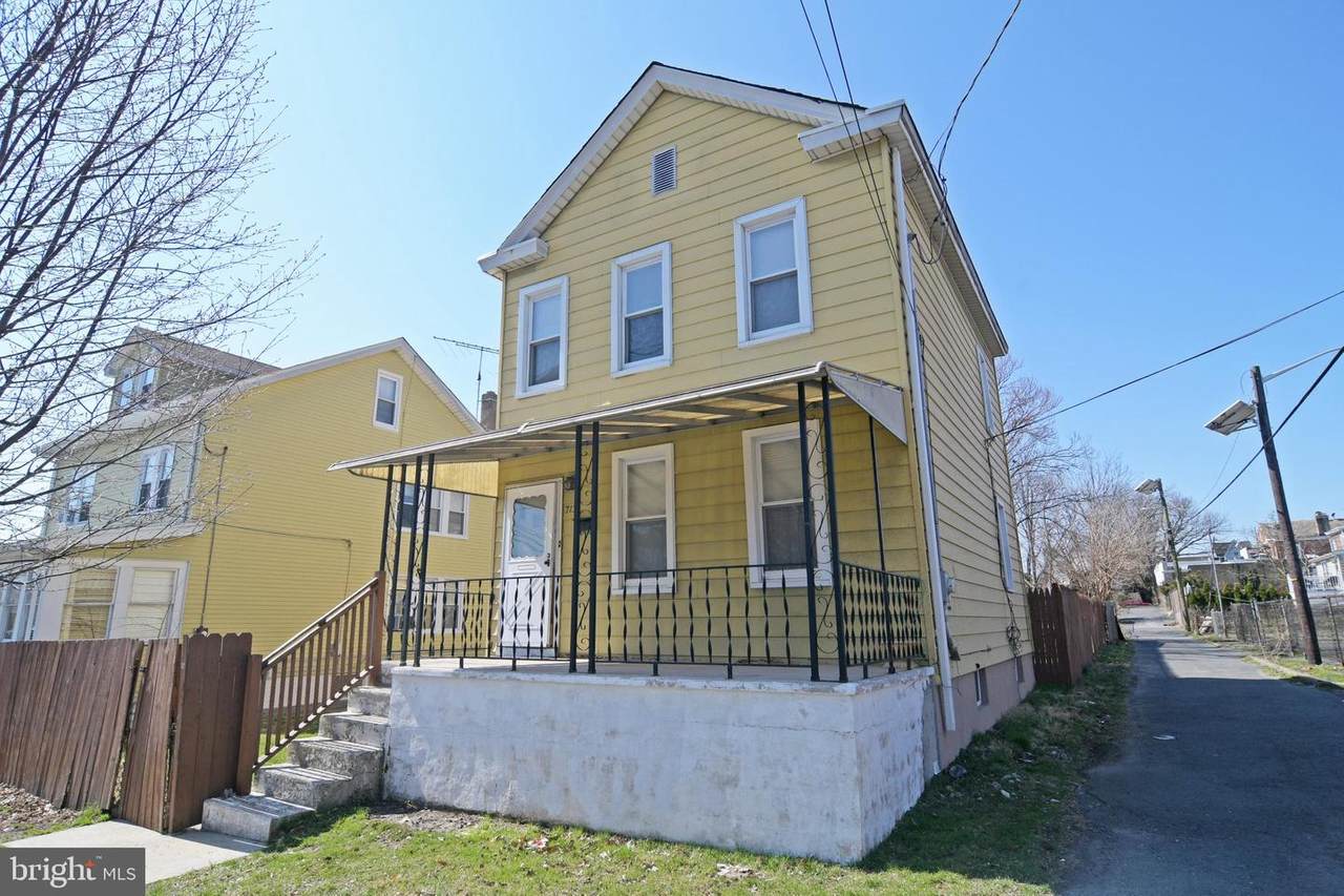 713 Spruce Street - Photo 1
