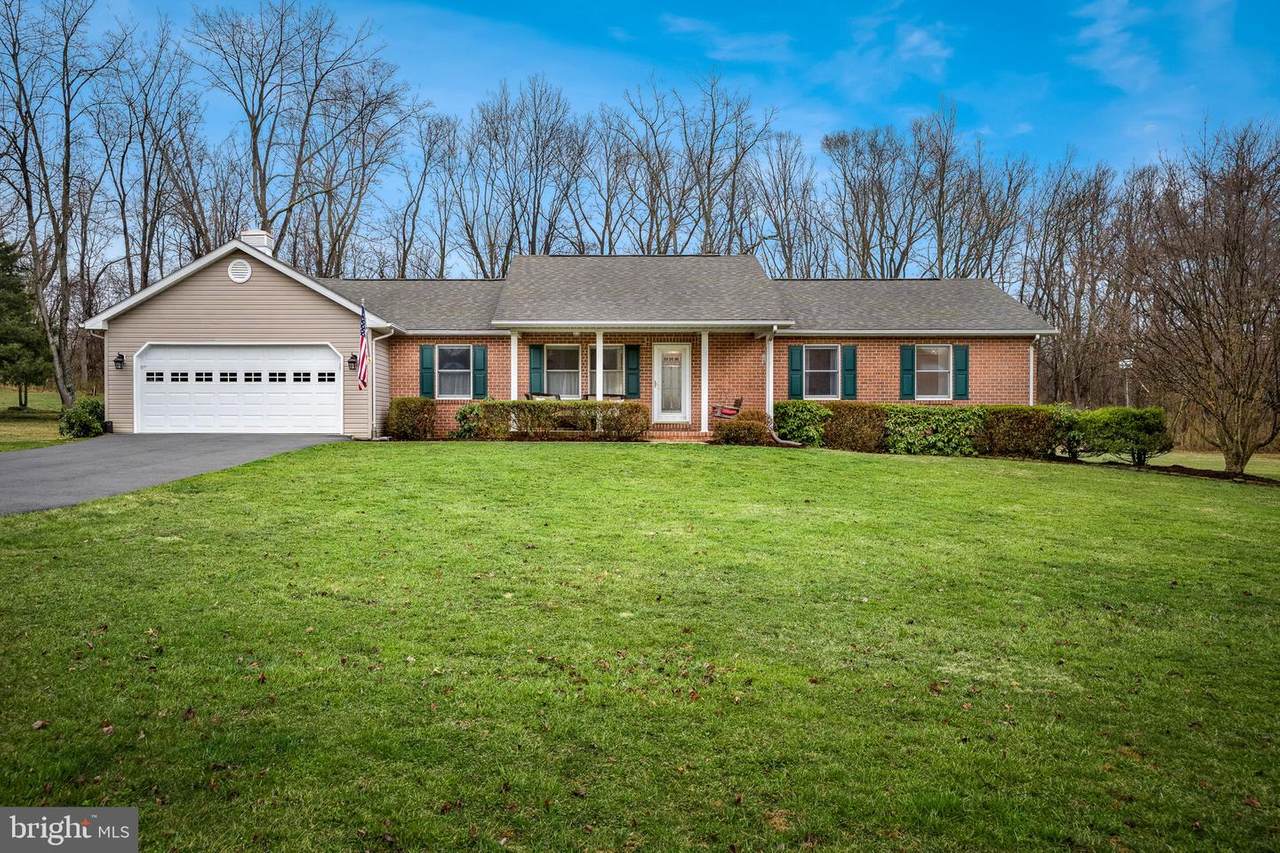 290 Charming Lane - Photo 1