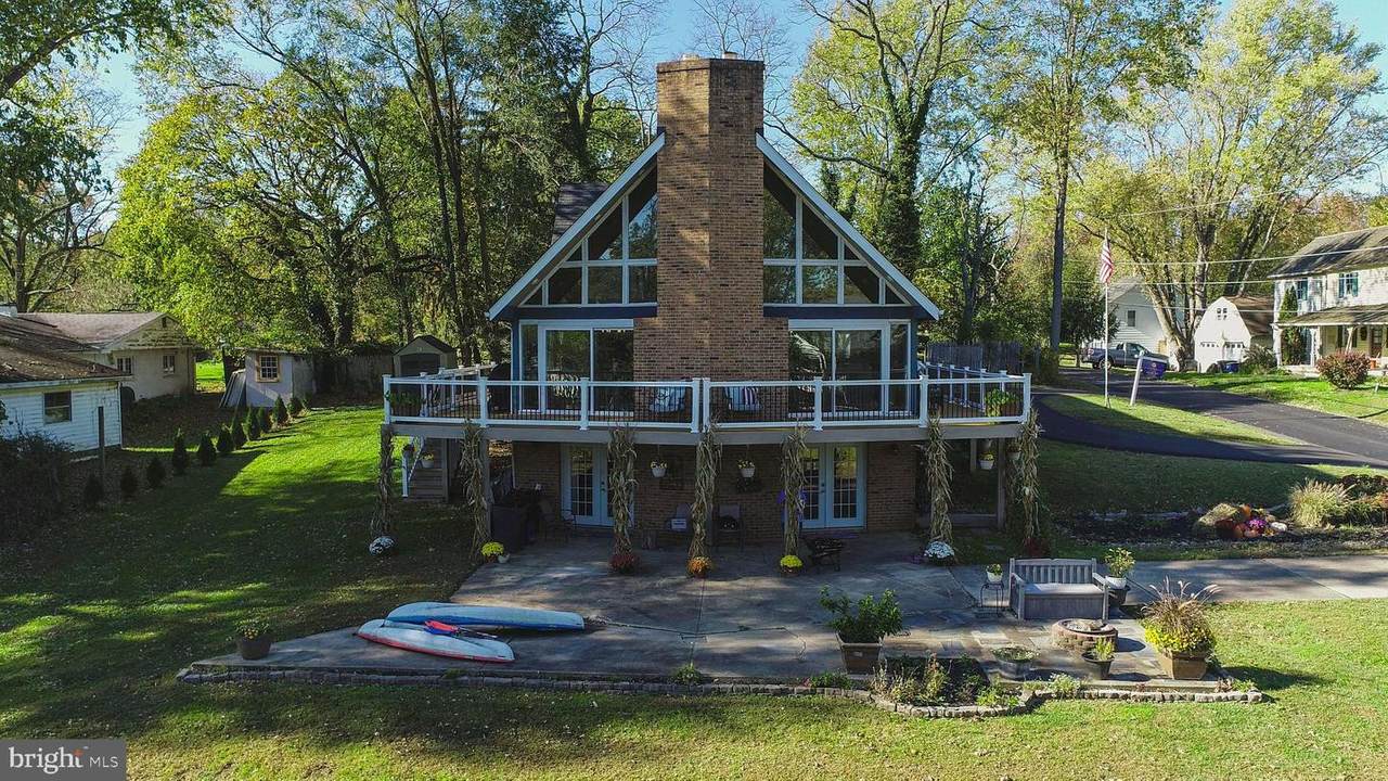 335 Baltimore Street - Photo 1