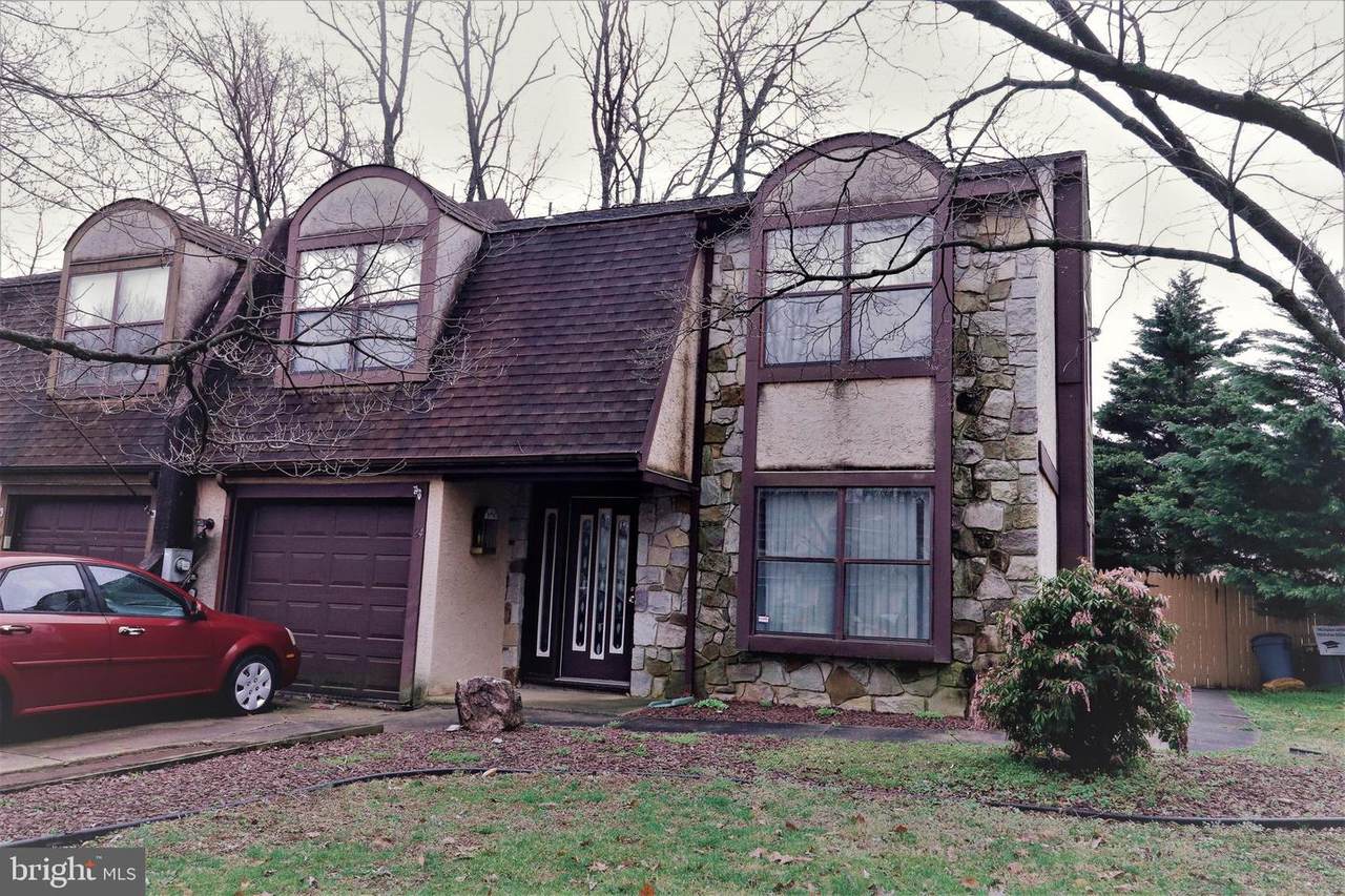 24 Goshawk Court - Photo 1