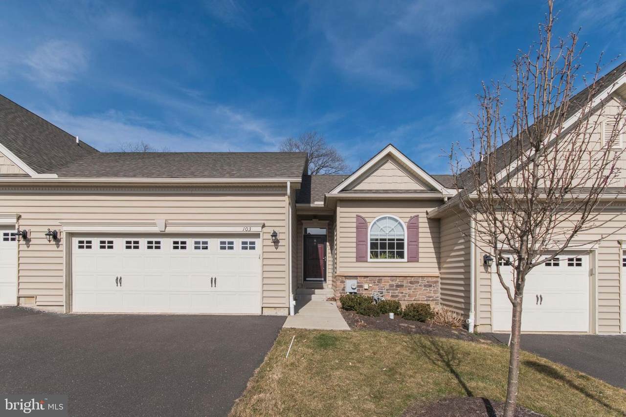 103 Eisenhower Lane - Photo 1