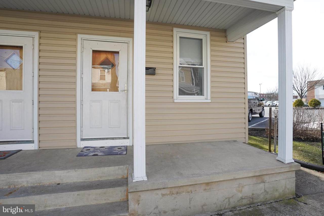 54-56 Charlotte Street - Photo 1