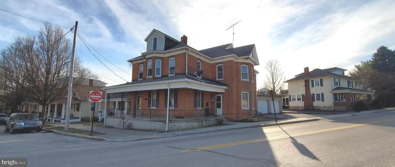 196 Water Street - Photo 1