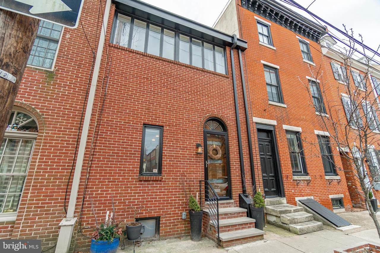 232 Monroe Street - Photo 1