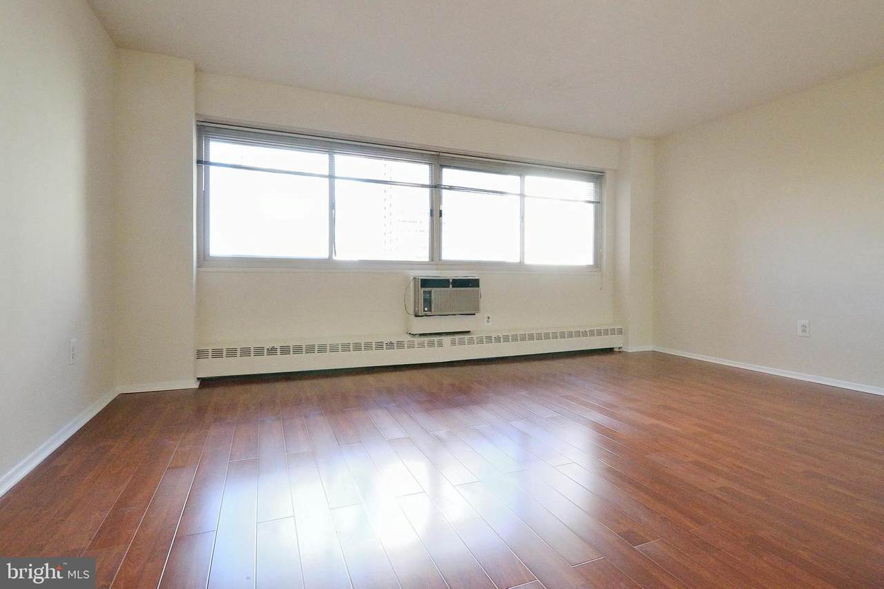 2101-17 Chestnut Street - Photo 1