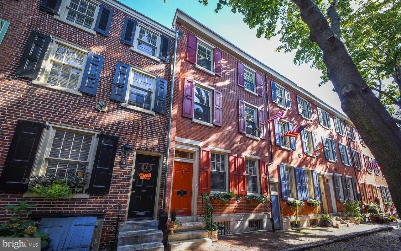 311 American Street - Photo 1