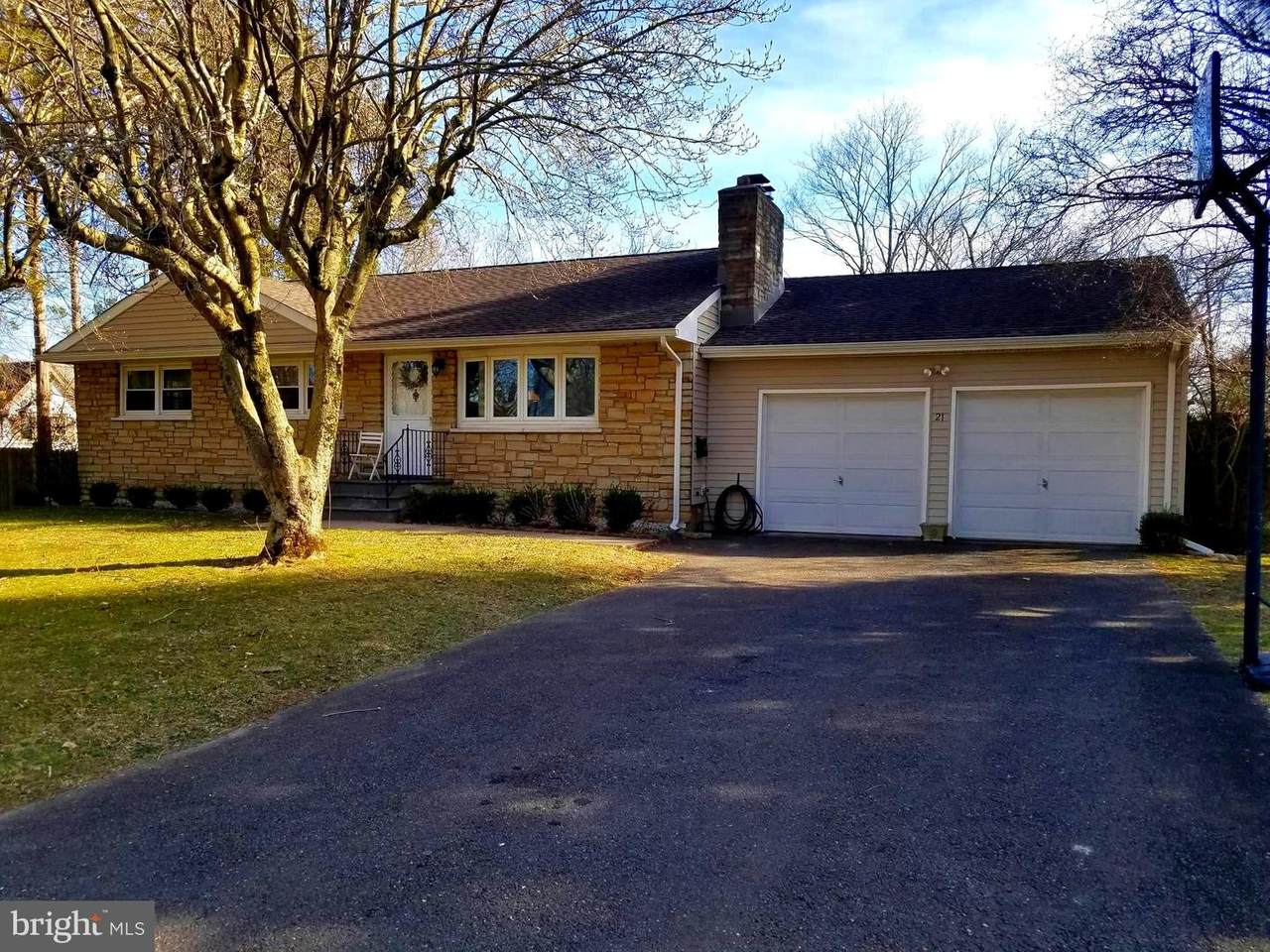 21 Fernwood Lane - Photo 1