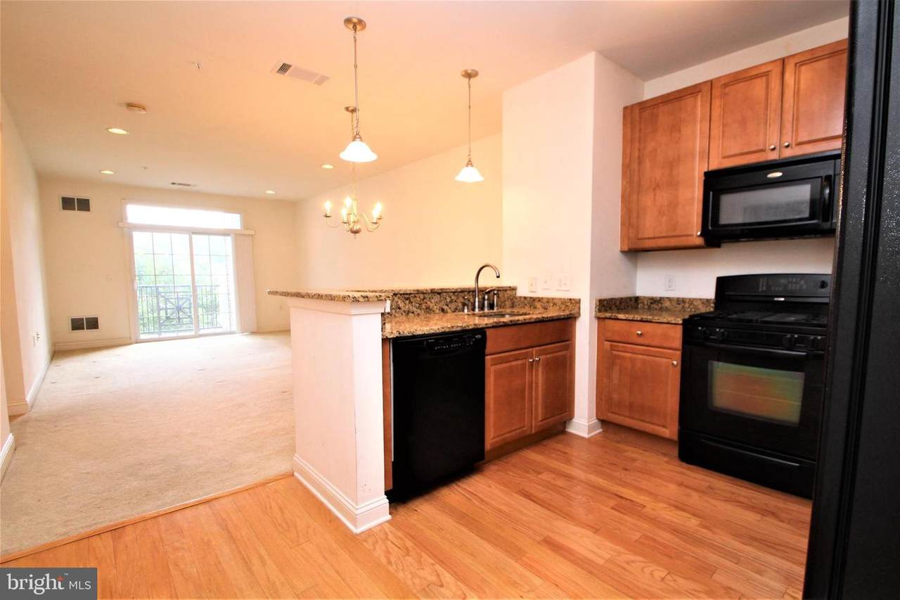 200 Elm Street - Photo 1