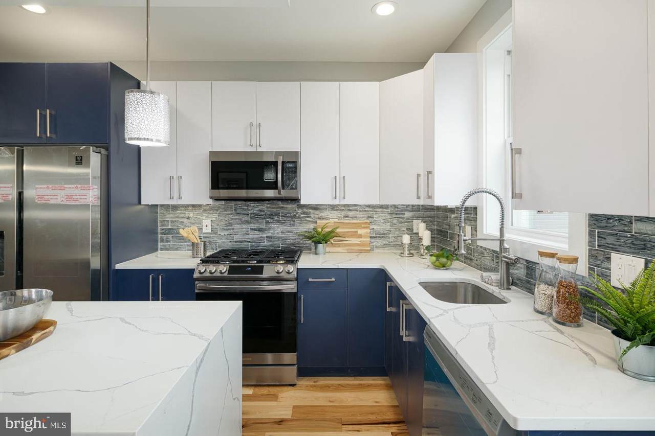 2122 Arizona Street - Photo 1