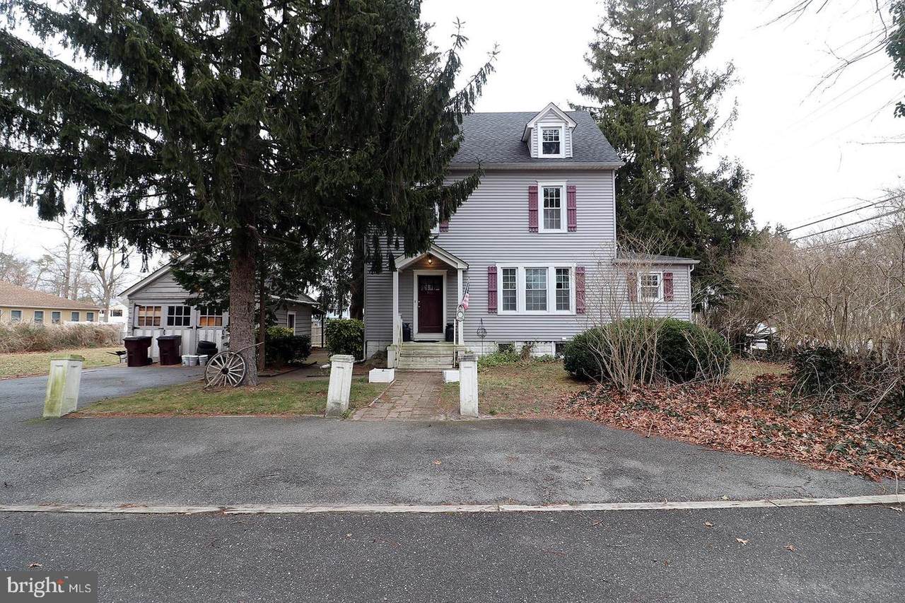 461 Muller Avenue - Photo 1