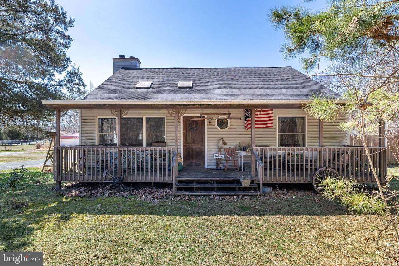 647 Huber Avenue - Photo 1