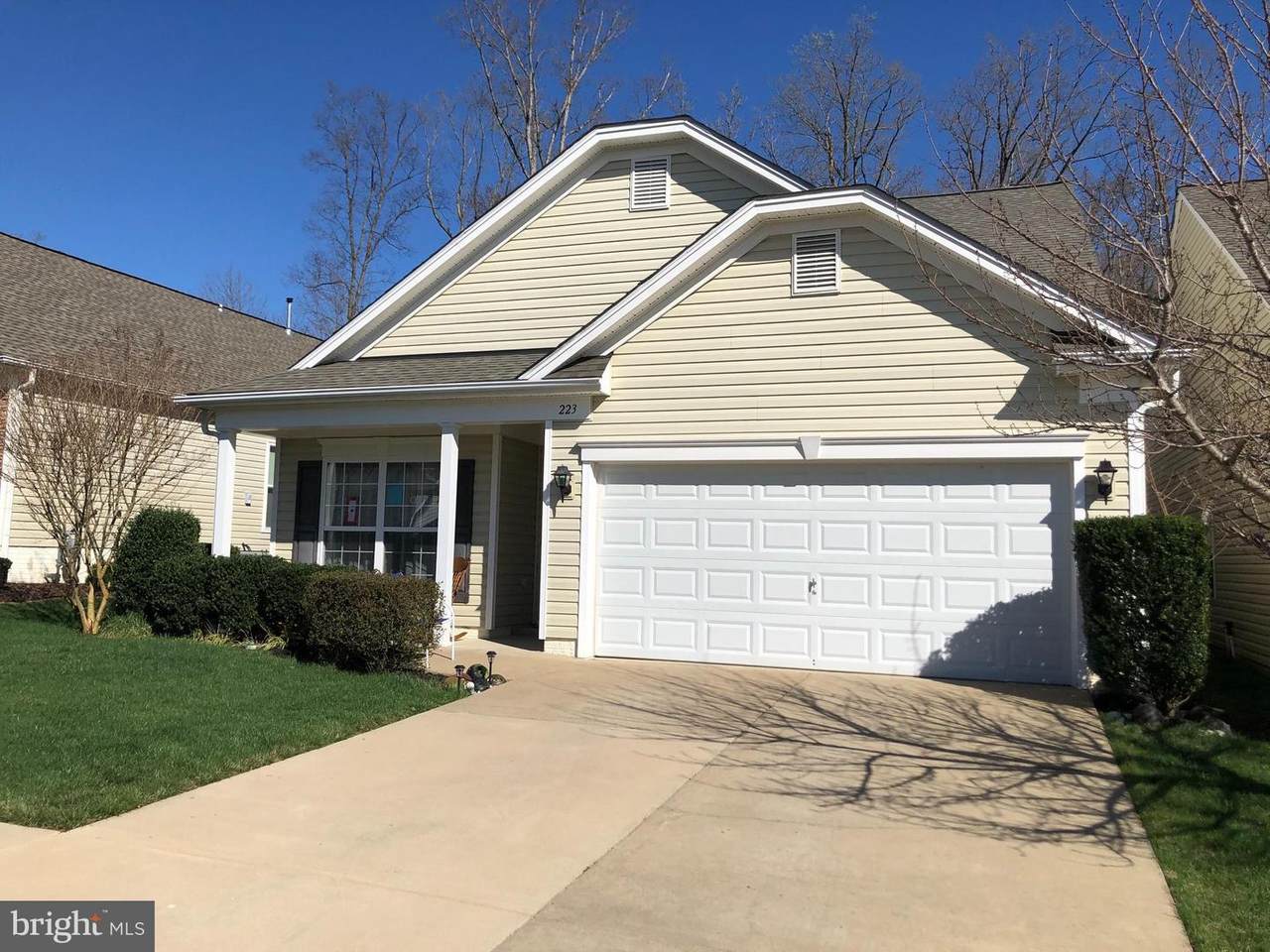 223 Smithfield Way - Photo 1