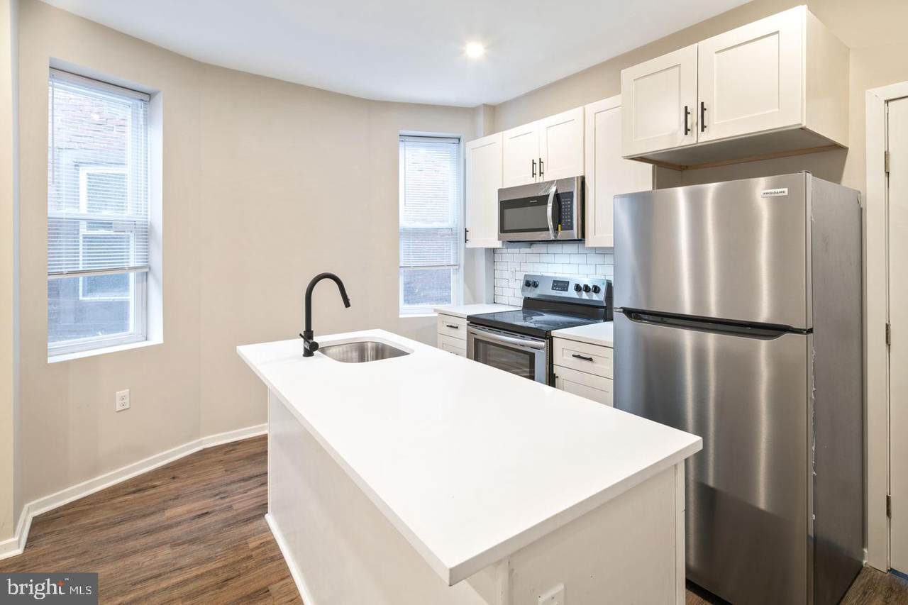 719 52ND Street - Photo 1