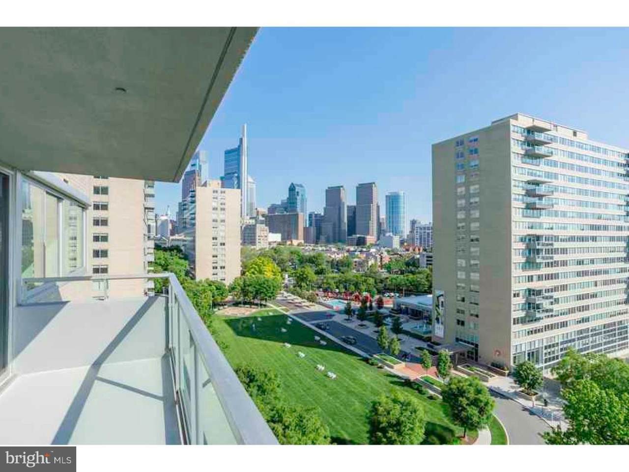 2202 Benjamin Franklin Parkway - Photo 1