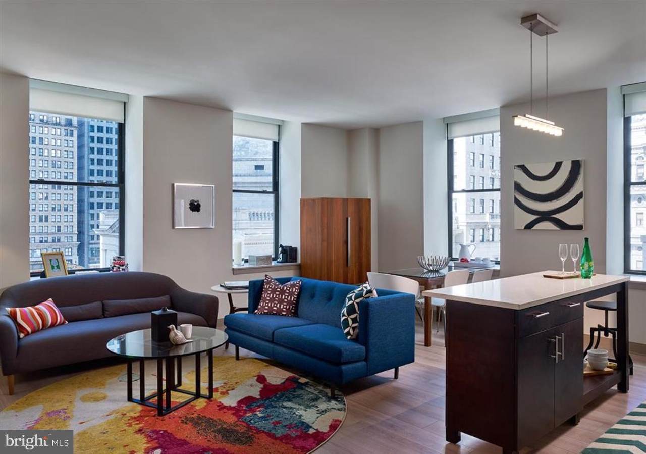 1338 Chestnut Street - Photo 1