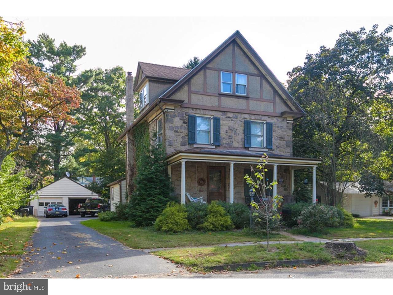 107 Lincoln Avenue - Photo 1