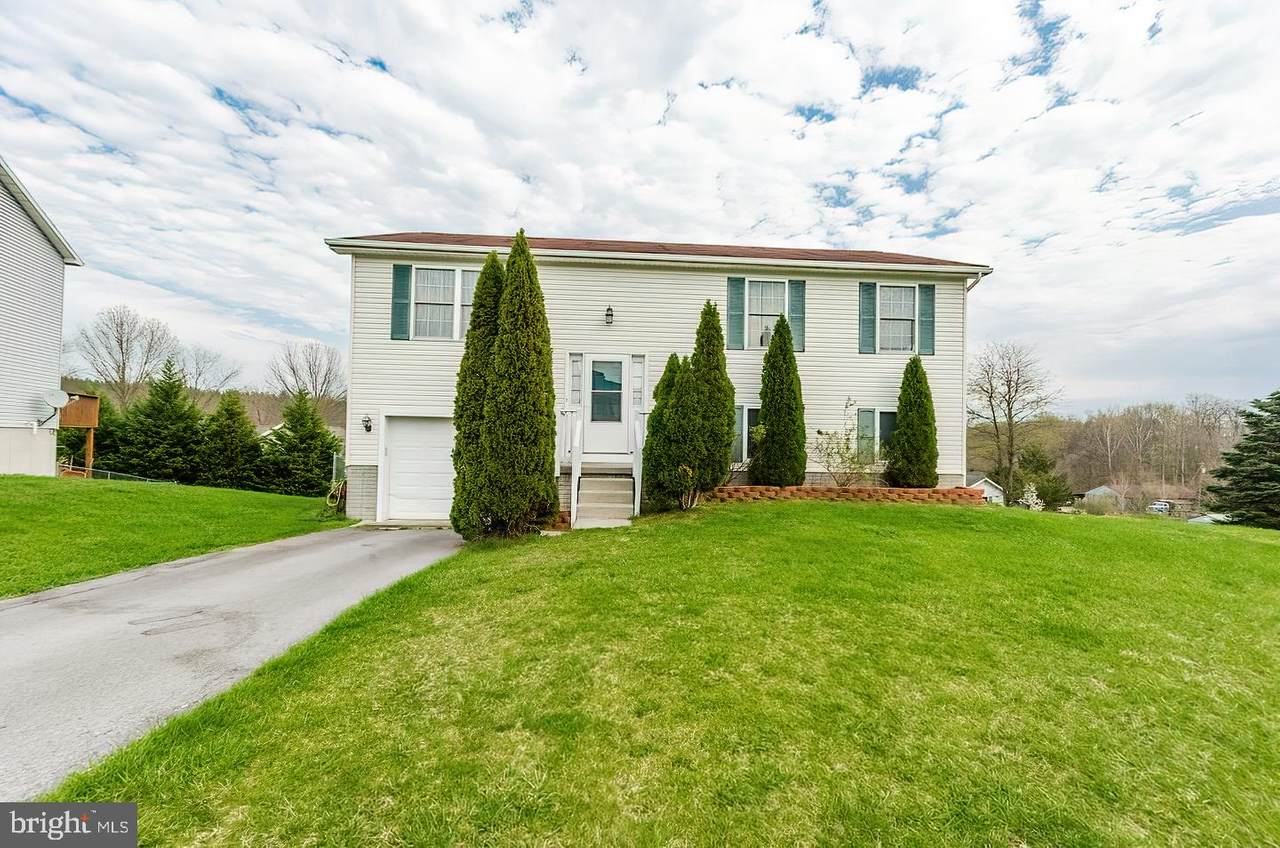 203 Burdette Drive - Photo 1