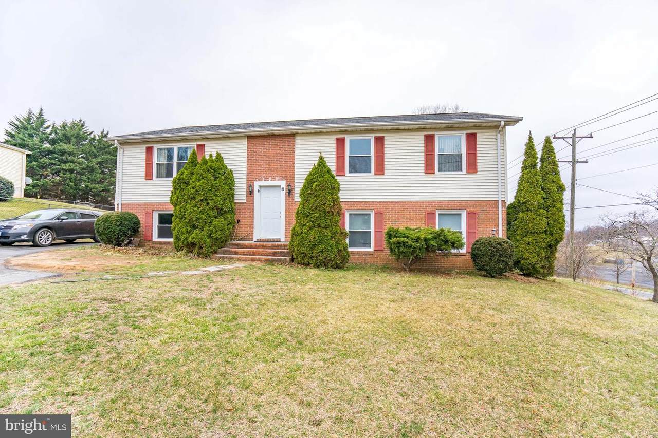 7 Colonial Drive - Photo 1