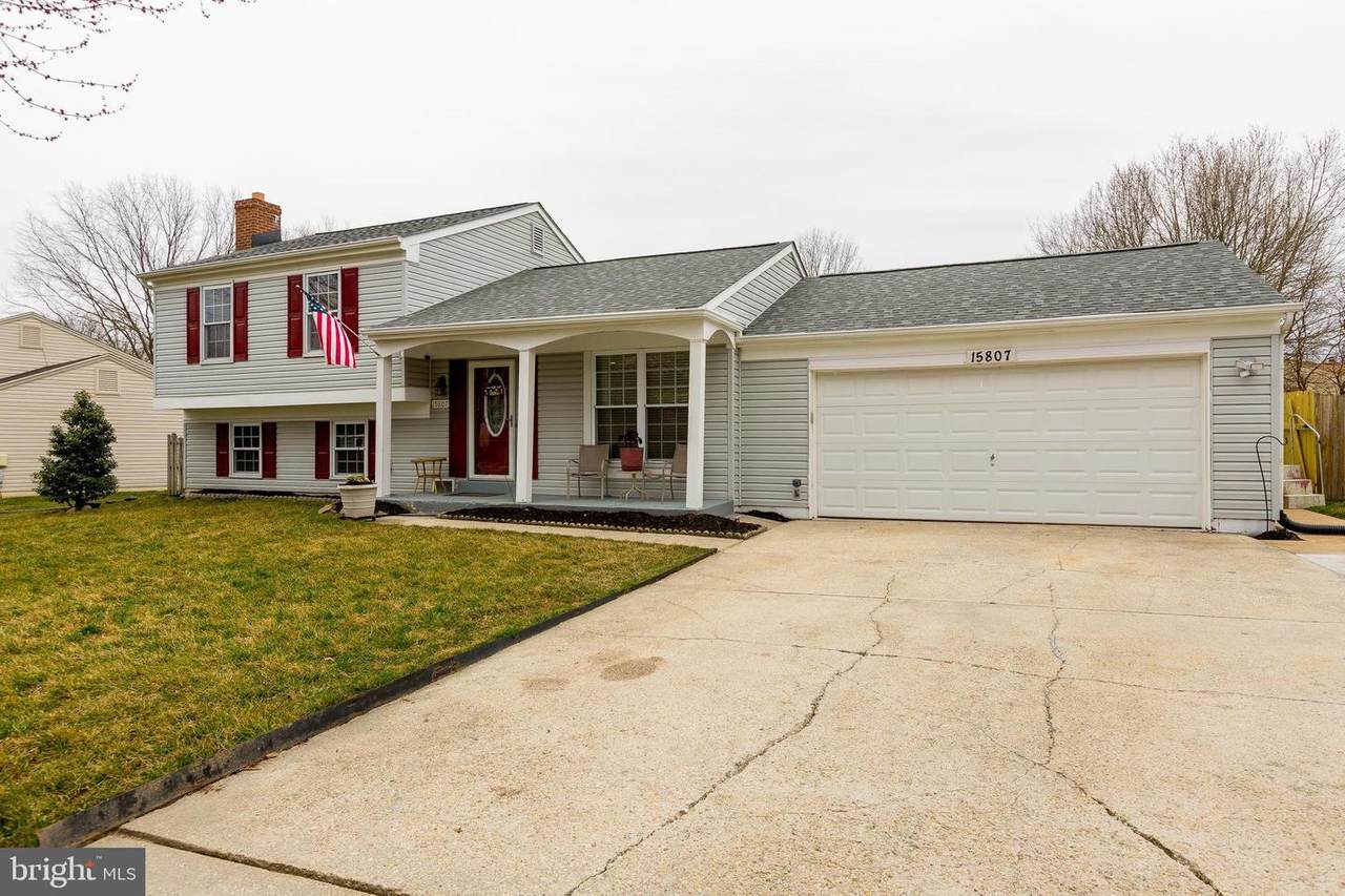 15807 Atomic Lane - Photo 1