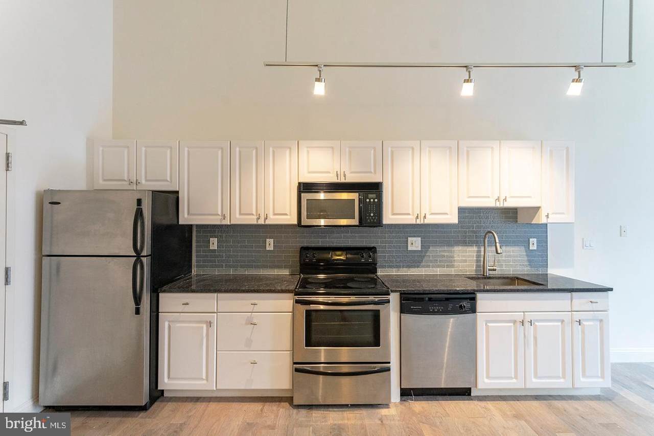 720 5TH Street - Photo 1