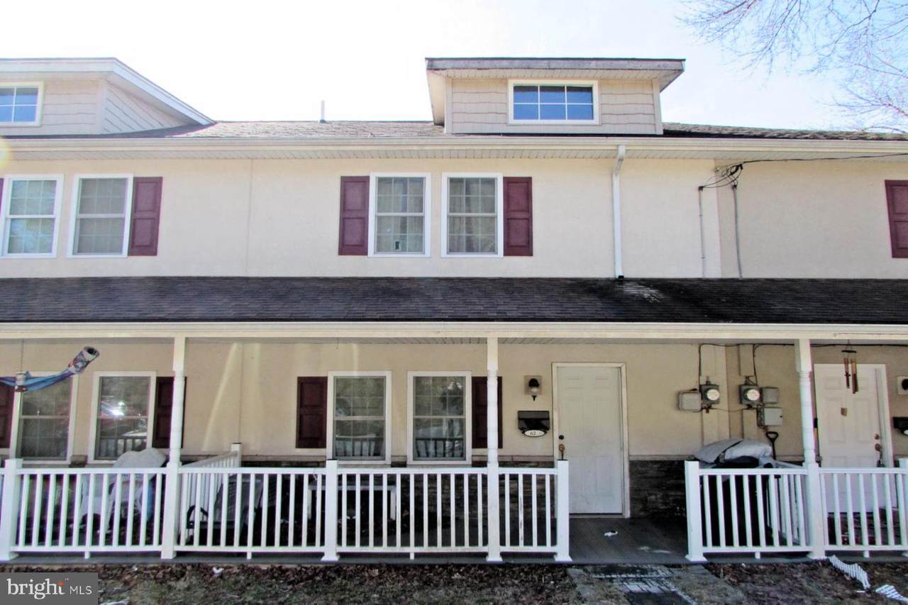 624 Julian Street - Photo 1