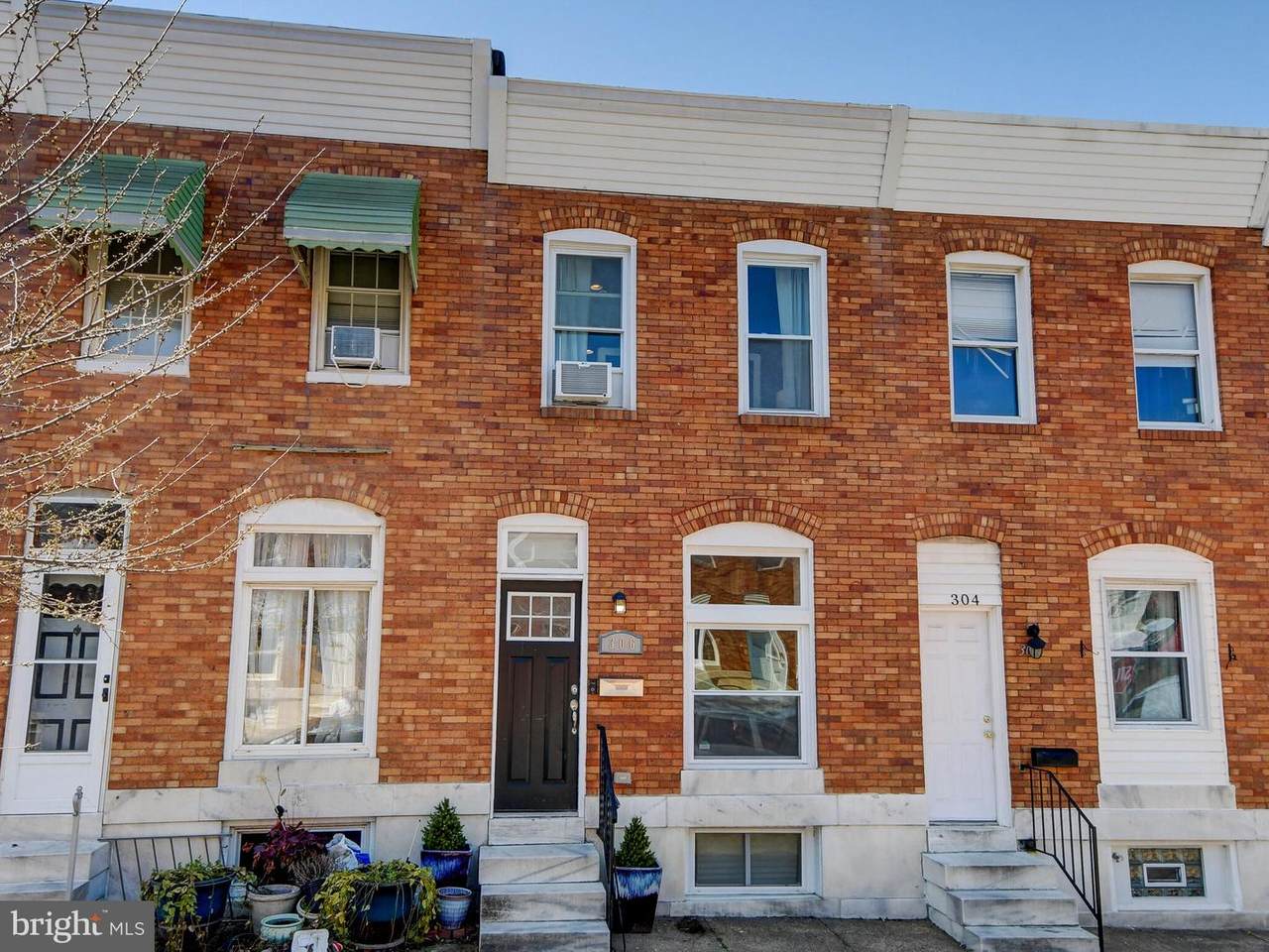 306 Newkirk Street - Photo 1