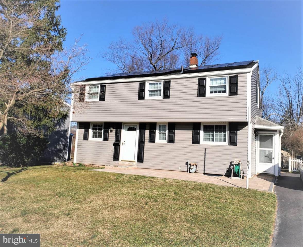 122 Crossfield Road - Photo 1