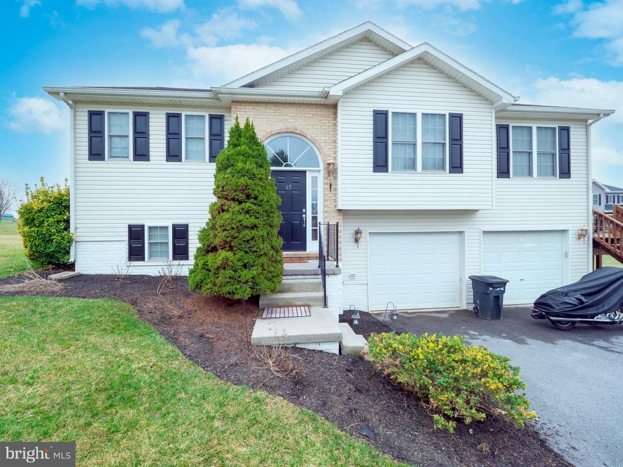319 Ridge Road South - Photo 1