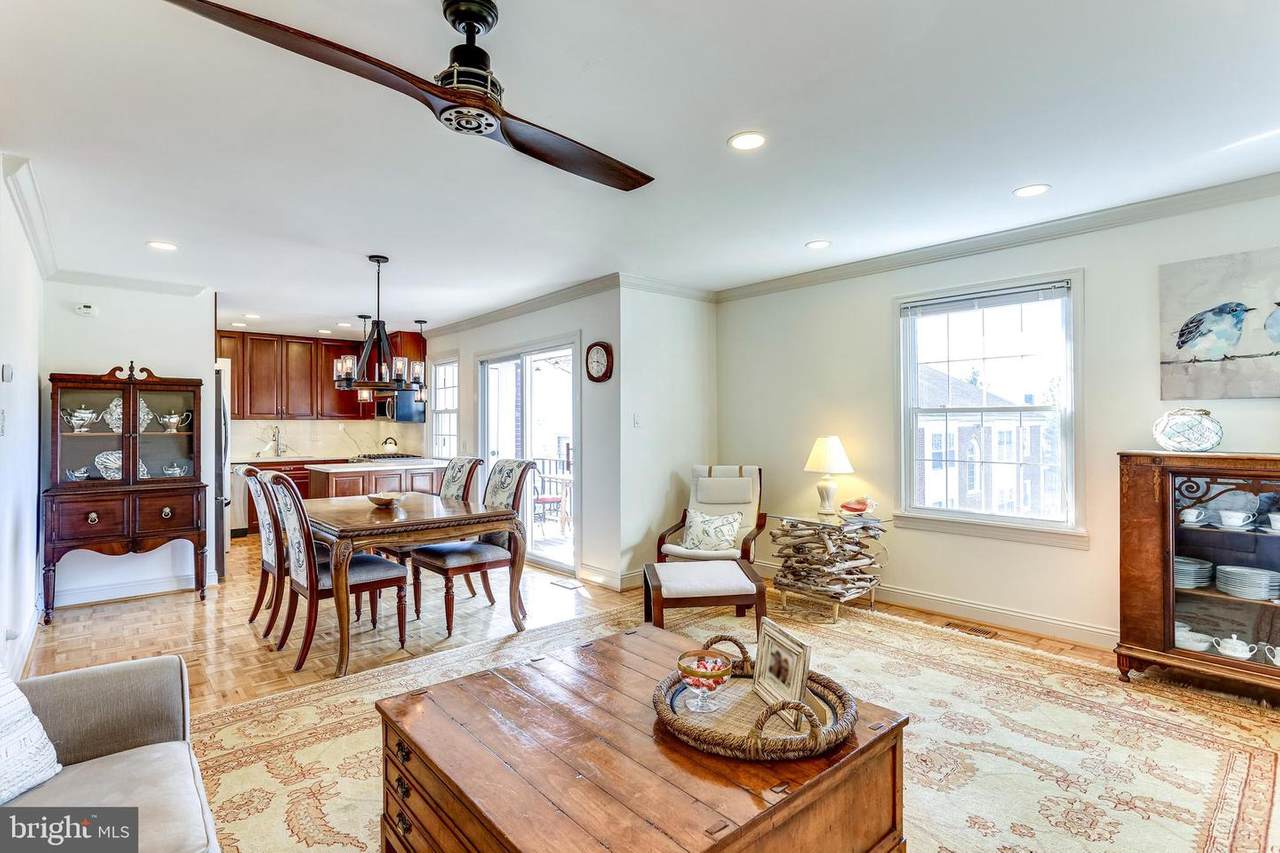 359 Homeland Southway - Photo 1