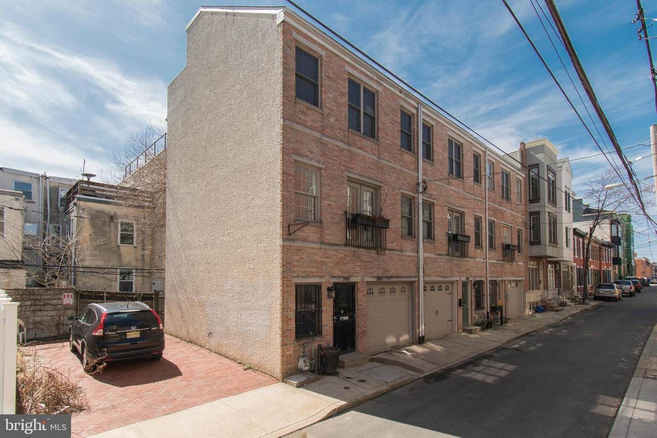 1908 Webster Street - Photo 1
