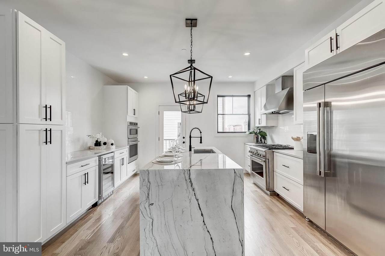 1406 Olive Street - Photo 1