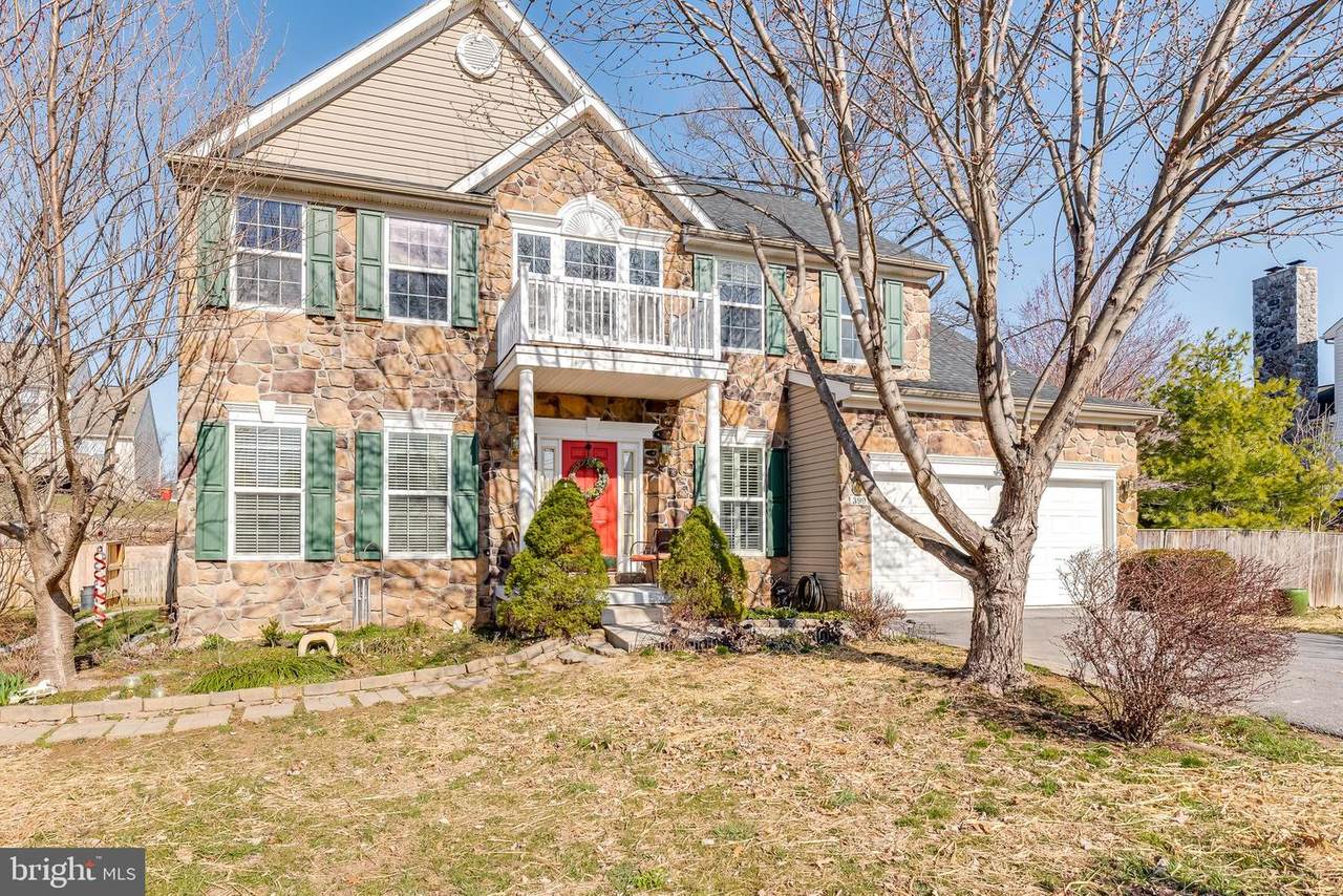 390 Bentley Drive - Photo 1