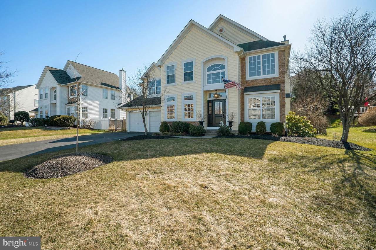 606 Norwalk Way - Photo 1