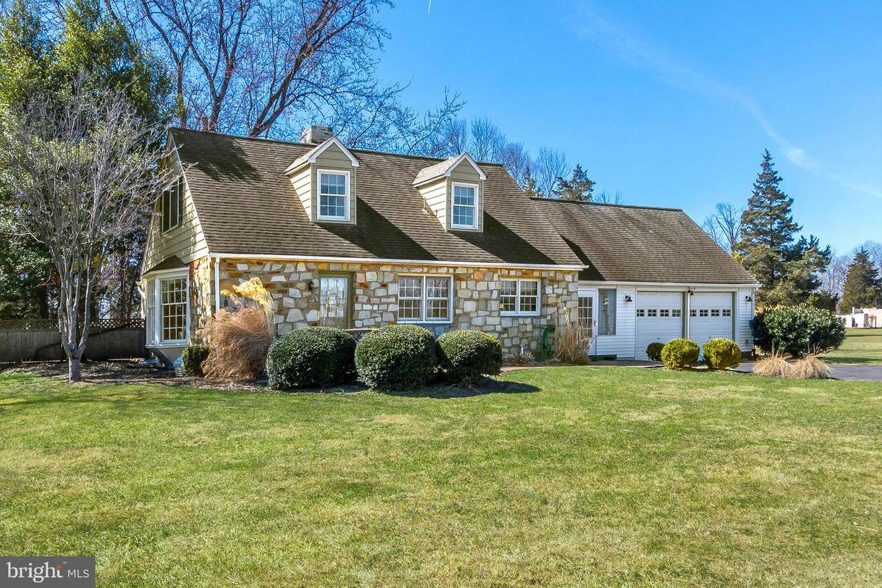 84 Apple Hill Road - Photo 1