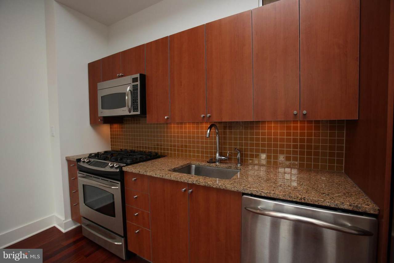 1101 Locust Street - Photo 1