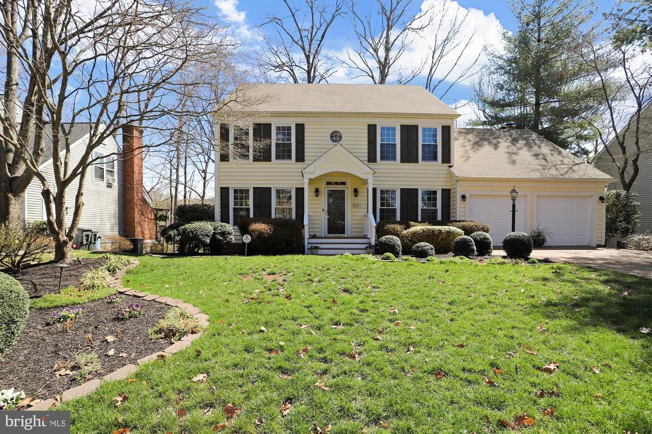 4727 Timber Ridge Drive - Photo 1
