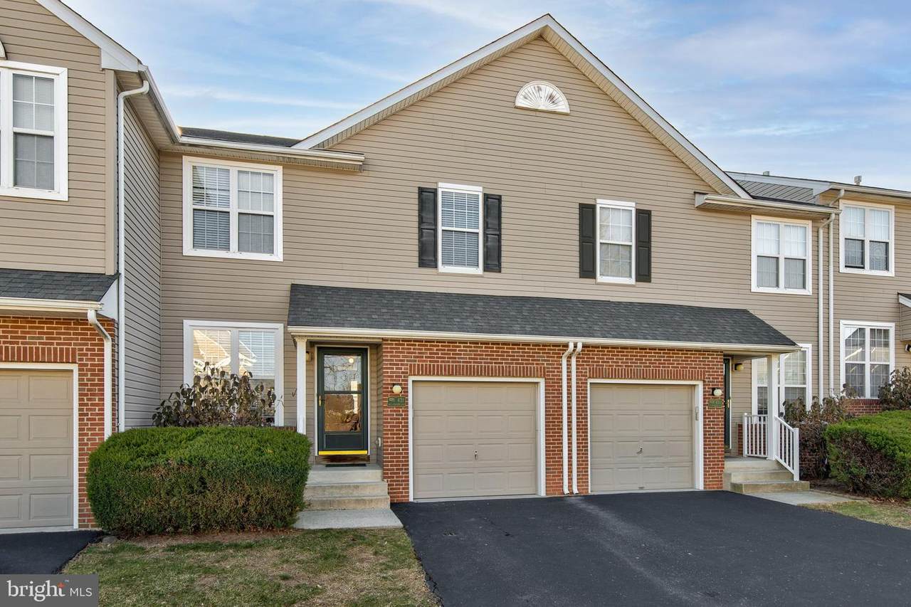 431 Nottingham Lane - Photo 1